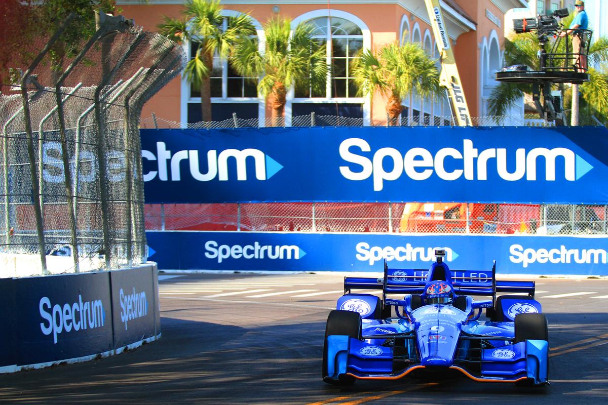 Dixon, Power Quickest in IndyCar St. Pete Grand Prix Second Session