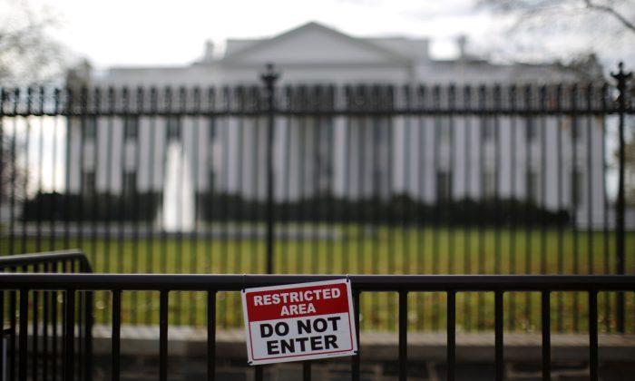 Person in Custody After Incident at White House Gates: Secret Service
