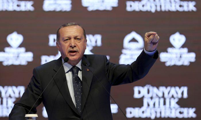 Turkey’s Erdogan Says Netherlands Acting Like a ‘Banana Republic’
