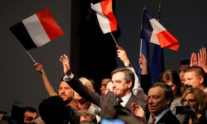 France’s Fillon Remains Defiant as Support Slips