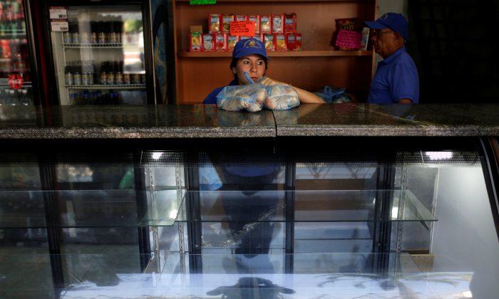 Venezuela Arrests Brownie and Croissant Bakers in ‘Bread War’