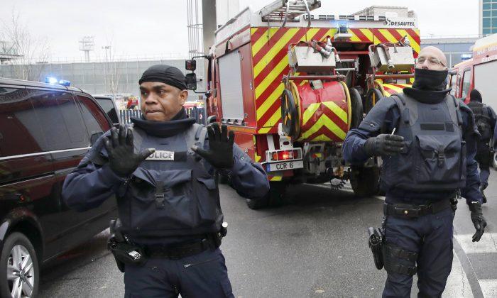 Man Shot Dead at Paris Airport After Attacking Soldier