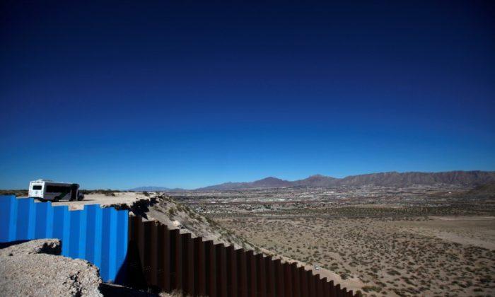 Homeland Security Seeks Proposals for Wall With Mexico