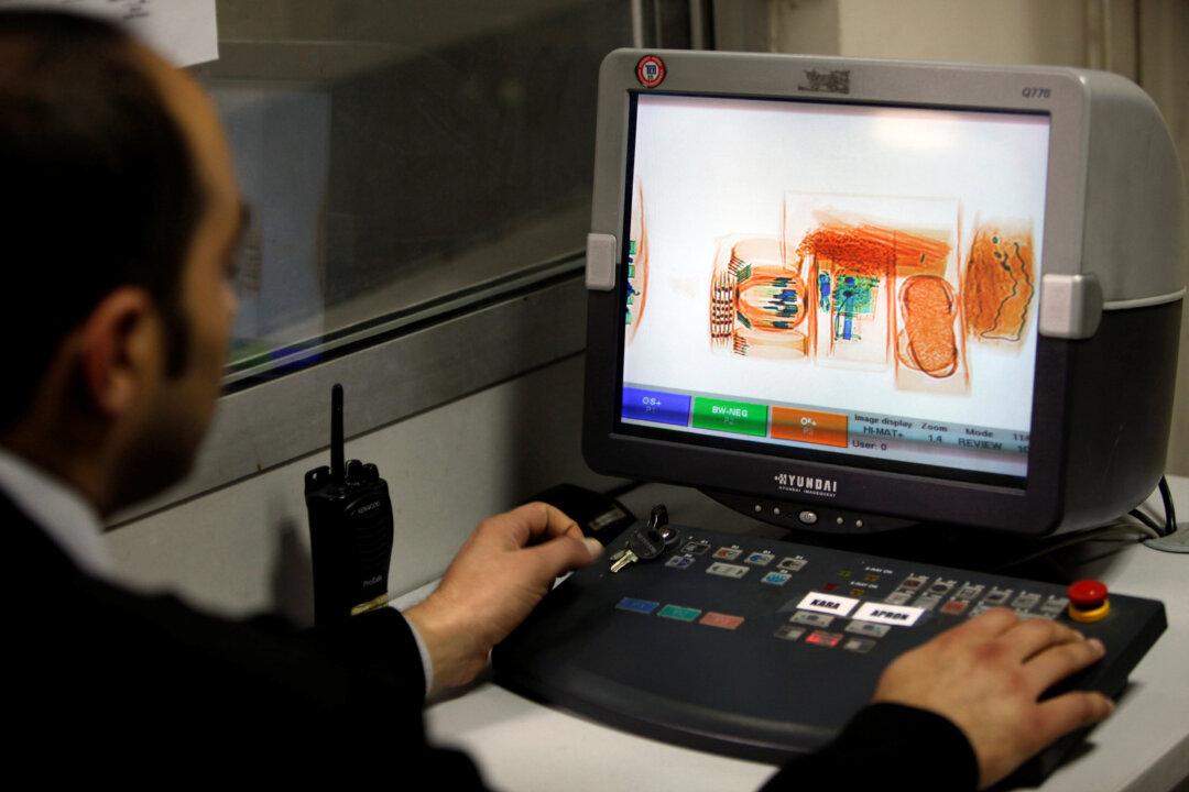 Britain Seeks New Ways to Detect Explosives in Airports