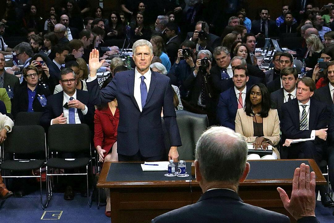 Supreme Court Nominee Gorsuch Coasting Toward Senate Showdown