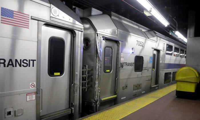 Rail Accident at NY’s Penn Station Snarls Rush Hour; Minor Injuries