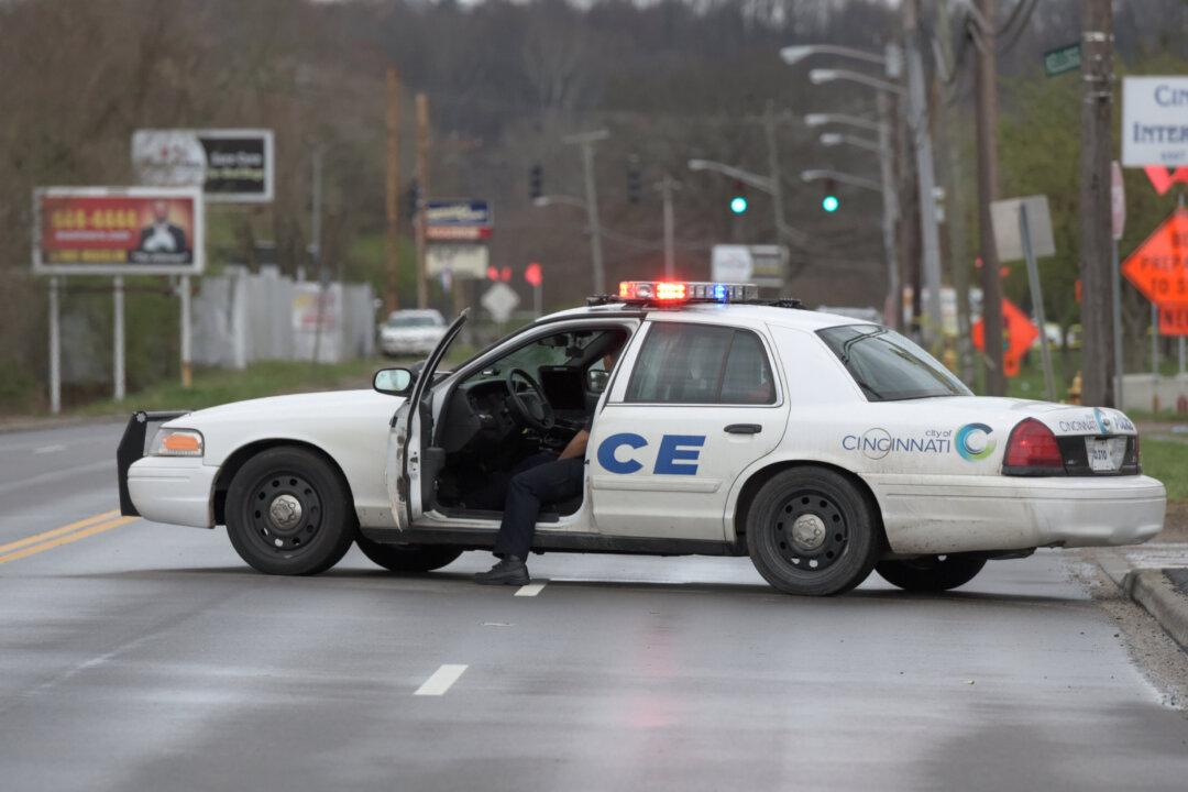 Ohio Nightclub Shooting Leaves One Dead, 14 Wounded; Shooter Sought