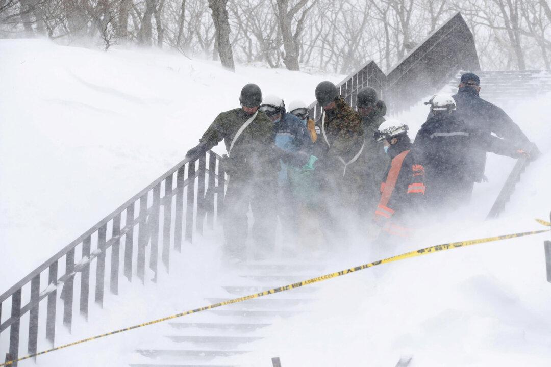 Japan Avalanche Kills Seven High School Students, Teacher