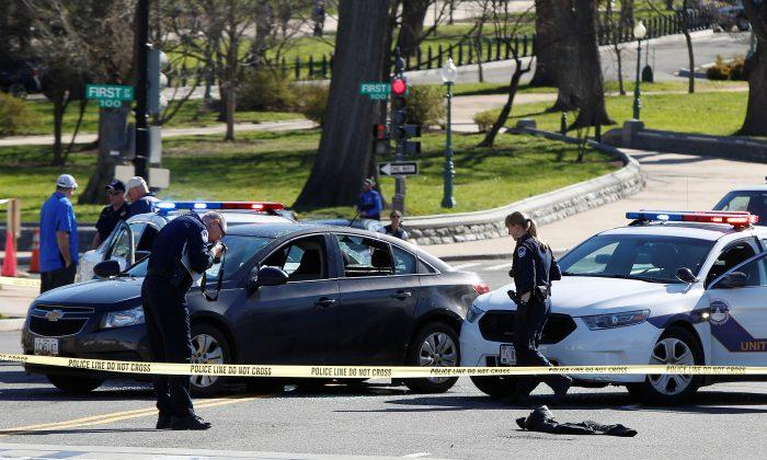 Police Open Fire After Driver Strikes Cruiser Near US Capitol