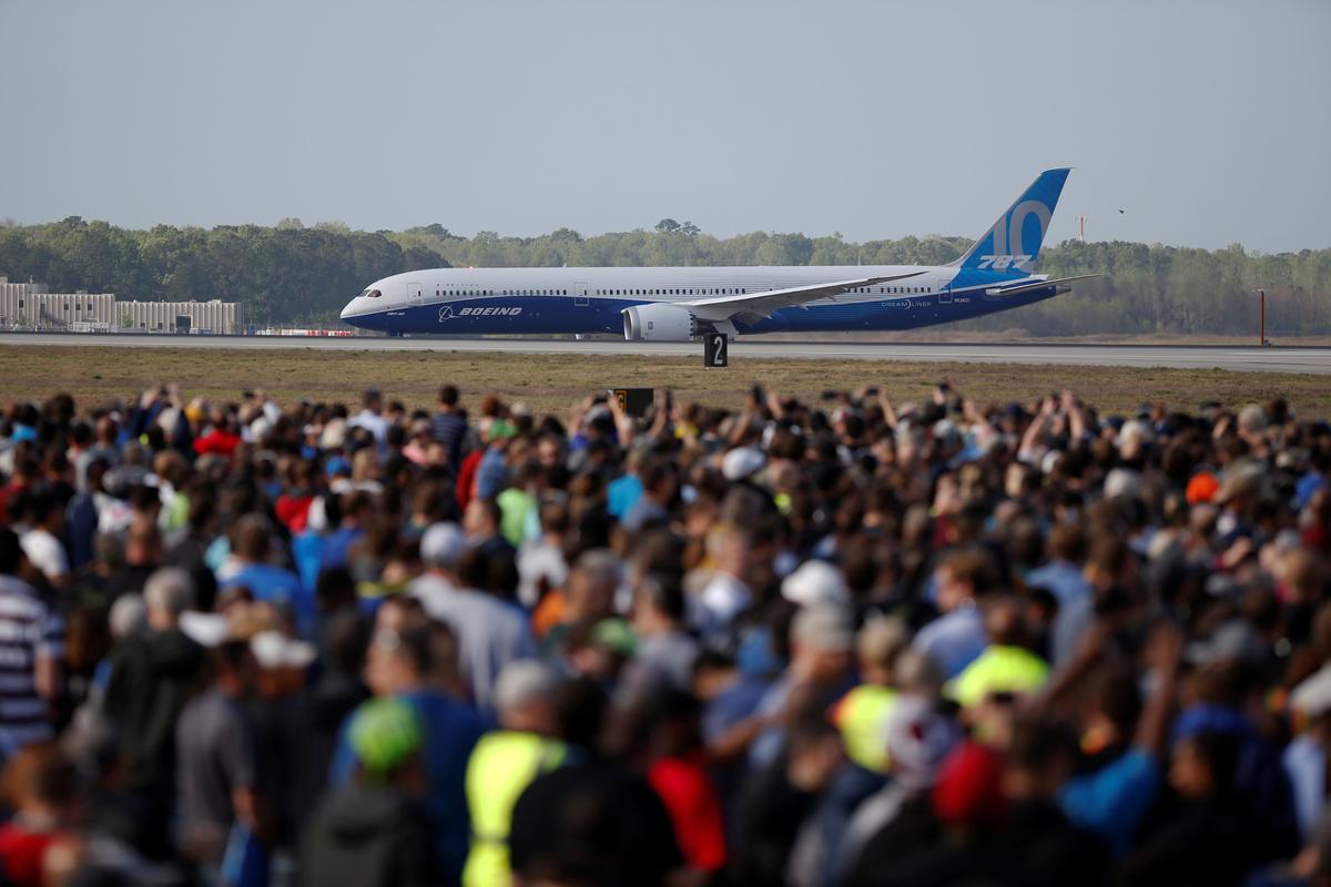 Boeing’s Newest, Largest Dreamliner Completes First Flight