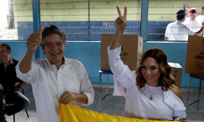 Ecuador Voters Choose Between Socialist Moreno, Conservative Lasso