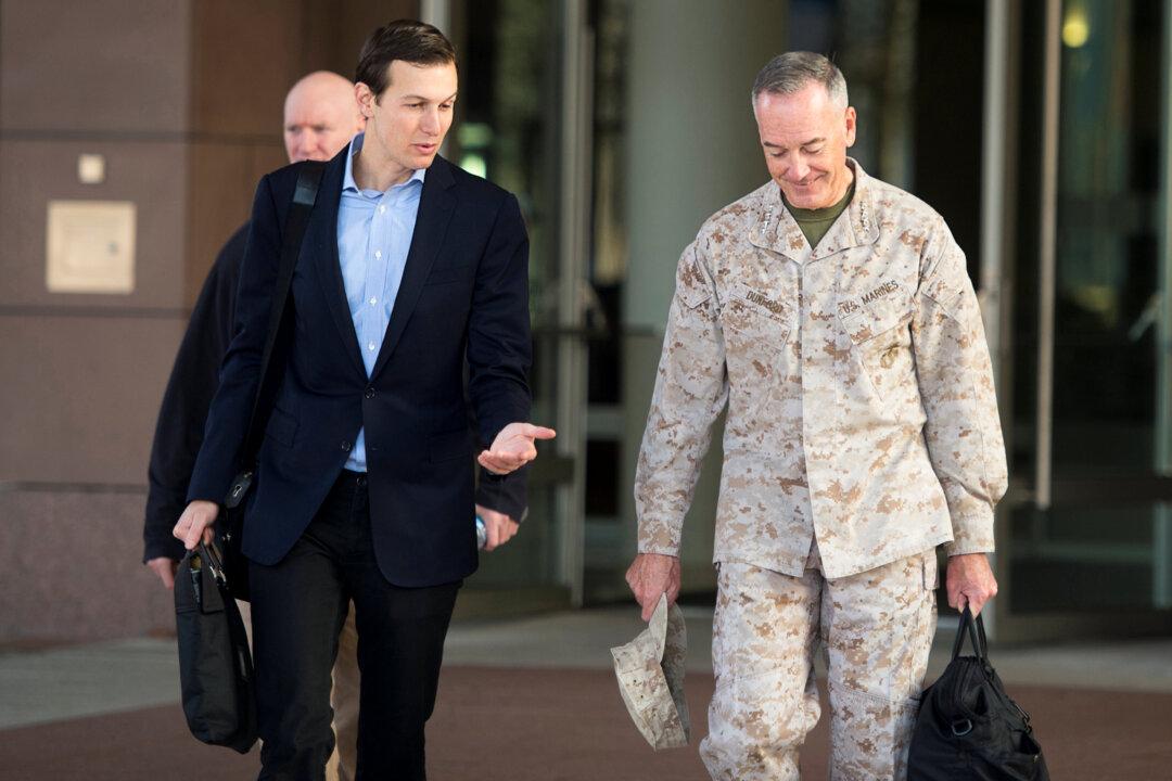Trump’s Son-in-Law, Kushner, Flies Into Iraq With Top US General