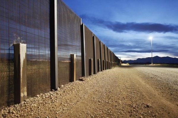 The Arizona-Mexico border fence near Naco, Arizona, March 29, 2013. (Reuters/Samantha Sais)