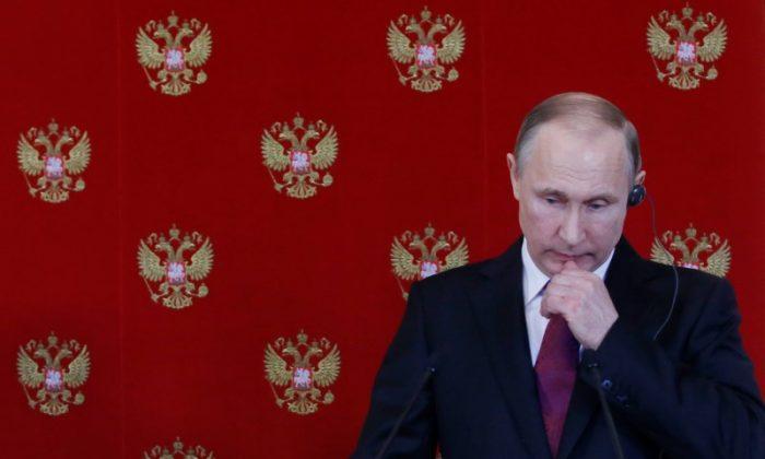 Kremlin Says May Retaliate Against US Over Expulsion of Diplomats
