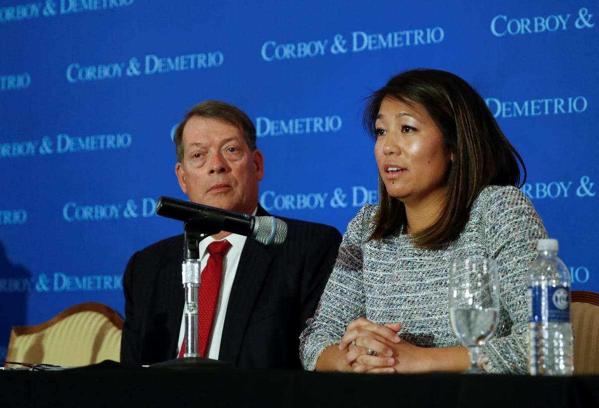 Lawyer: United Passenger Dragged From Plane Likely to Sue