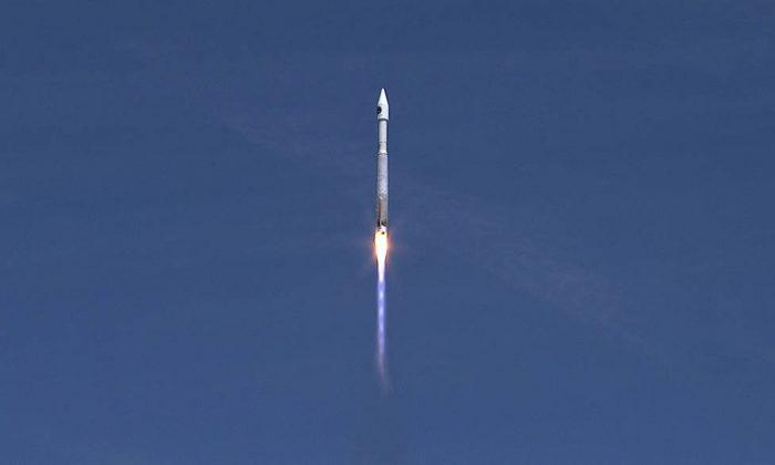 US Cargo Ship Blasts Off for Space Station With Supplies, Experiments