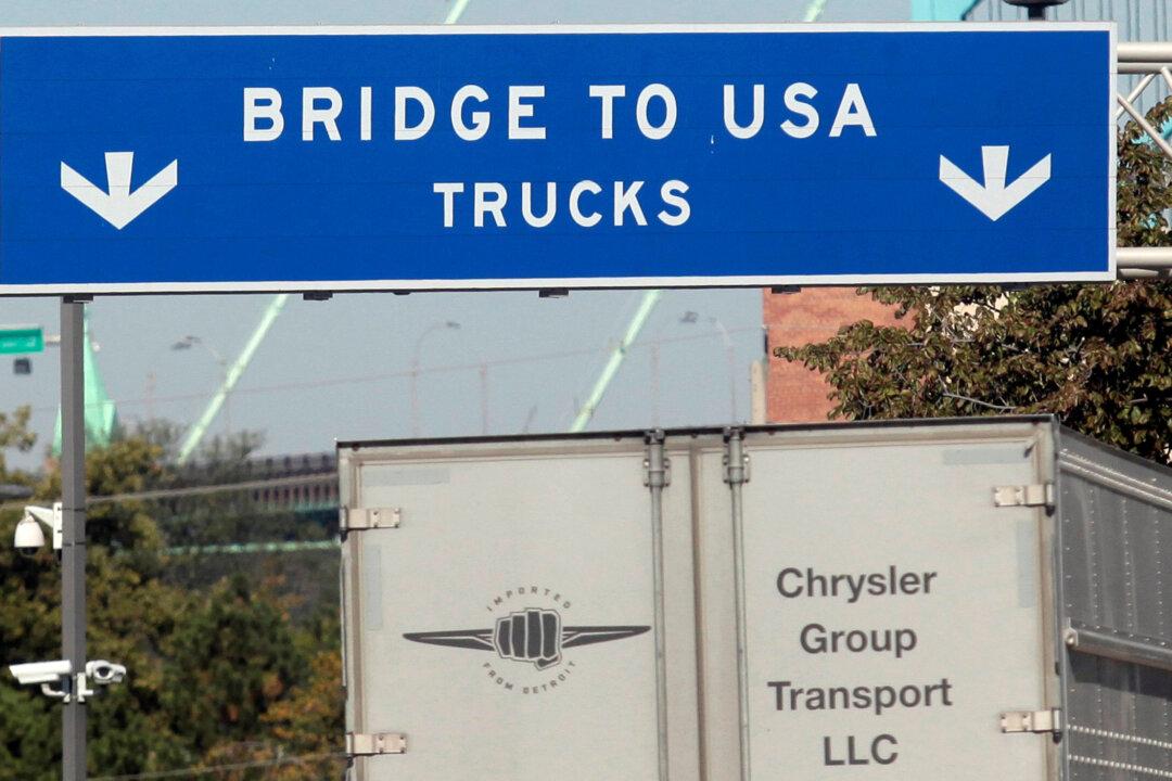 White House Readies Order to Quit NAFTA: Administration Official