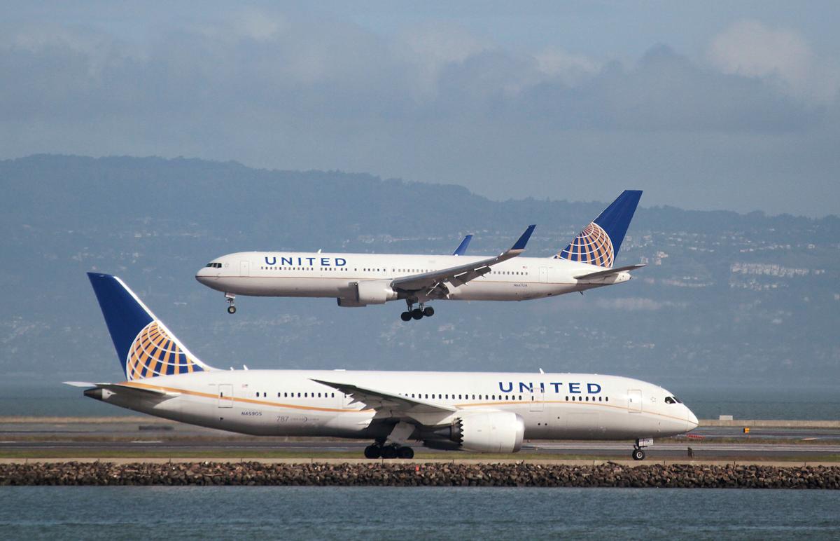 Colo. Baby Overheats Aboard Delayed United Airlines Flight: Reports