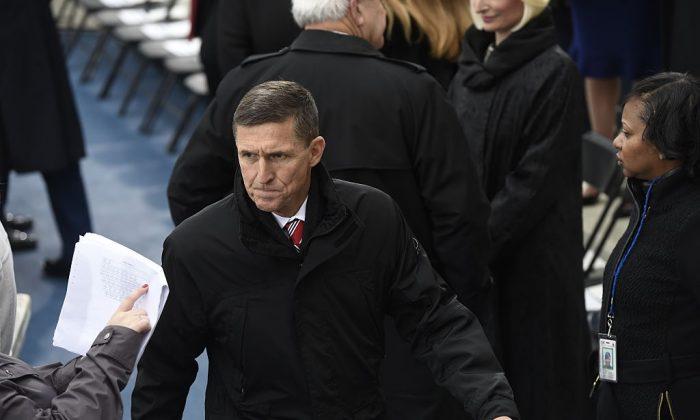 Pentagon Probes Flynn Over Foreign Payments