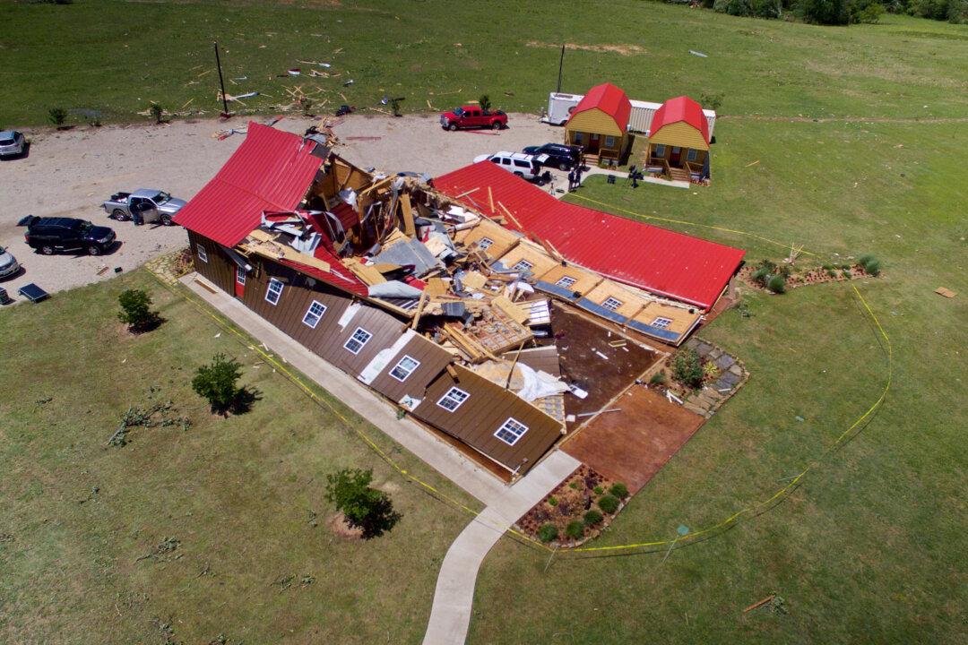 Tornadoes Rip Across East Texas, Killing at Least 4