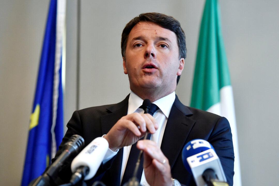 Italy’s Renzi Regains Party Leadership With Big Primary Win