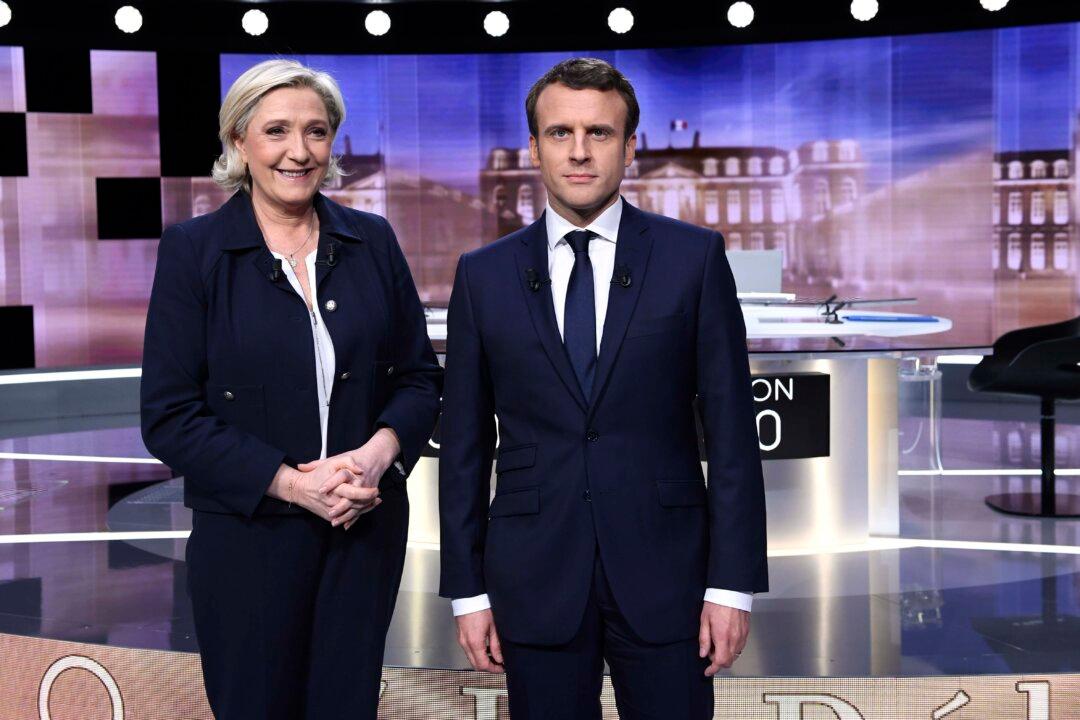 Macron, Le Pen Clash in Bad-Tempered French Pre-Election TV Showdown