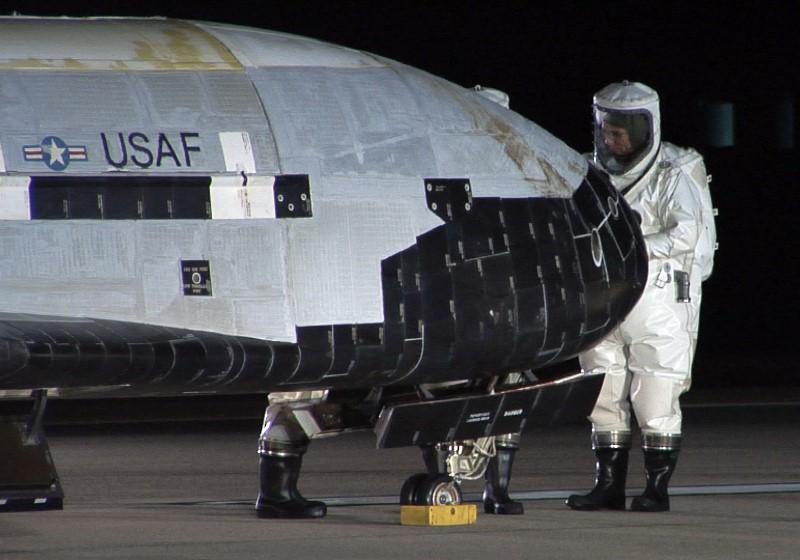 Unmanned US Air Force Space Plane Lands After Secret Mission