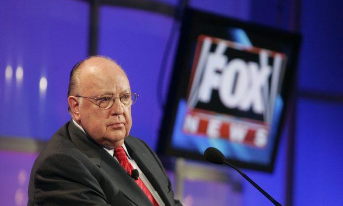 Roger Ailes, Former Fox News Chief, Dead at 77
