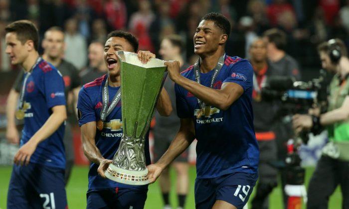 Manchester United Win Europa League Trophy