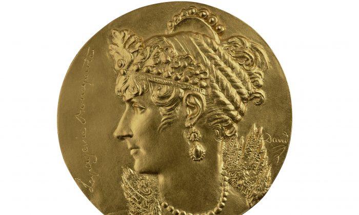The Portrait Medal, a Gift of Immortality