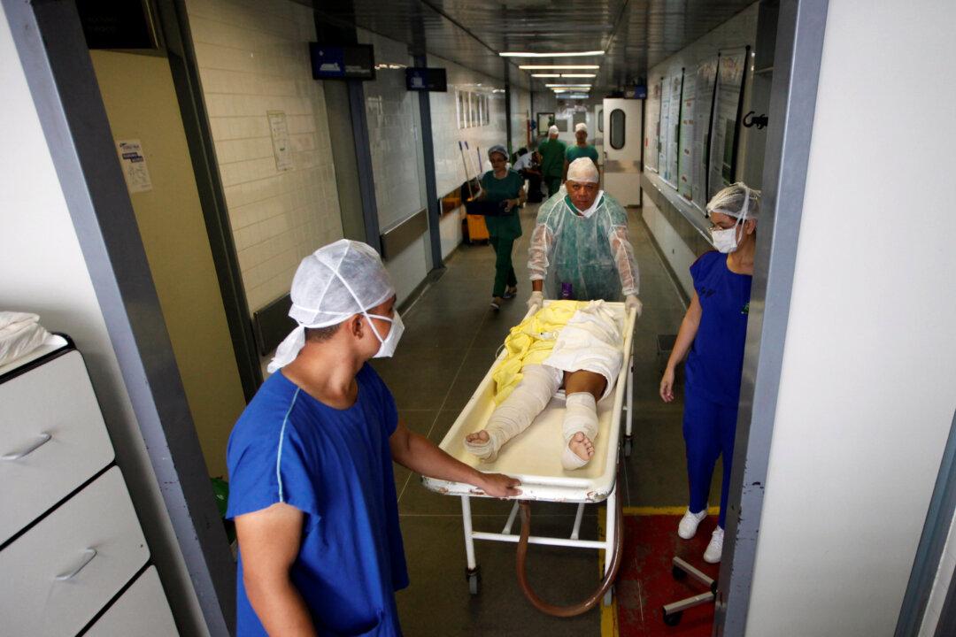 Brazilian Doctors Use Fish Skin to Treat Burn Victims