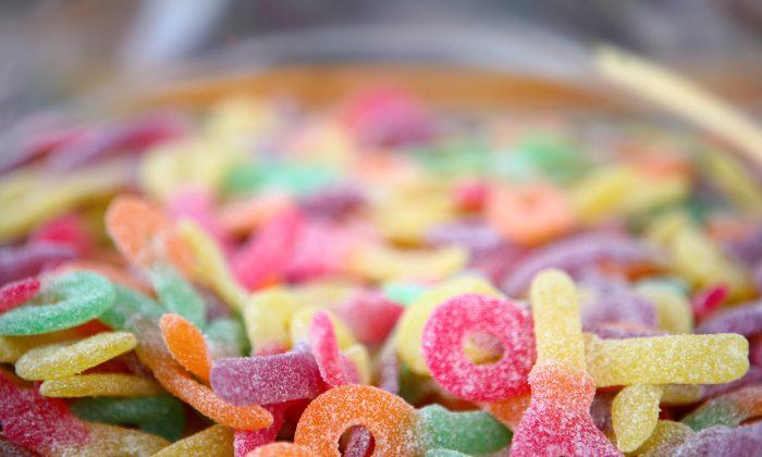 5 Reasons Why You Crave Sugar
