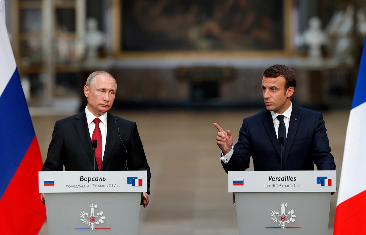 France’s Macron Accuses Russian Media of Spreading ‘Fake News’