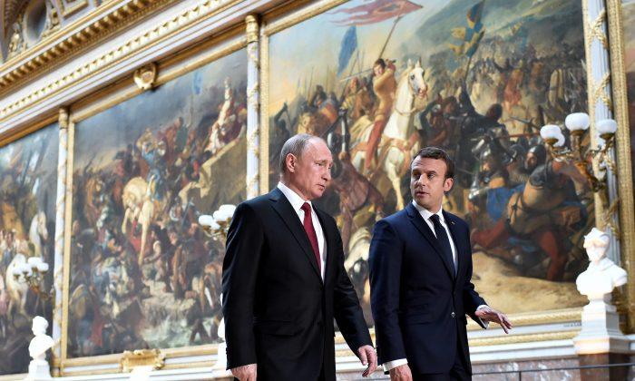 Macron Heads to Moscow to Push ‘Historic Solution’ to Ukraine Crisis, Kremlin Expects No ‘Breakthrough’