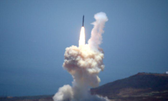 Pentagon Successfully Tests ICBM Defense System for First Time
