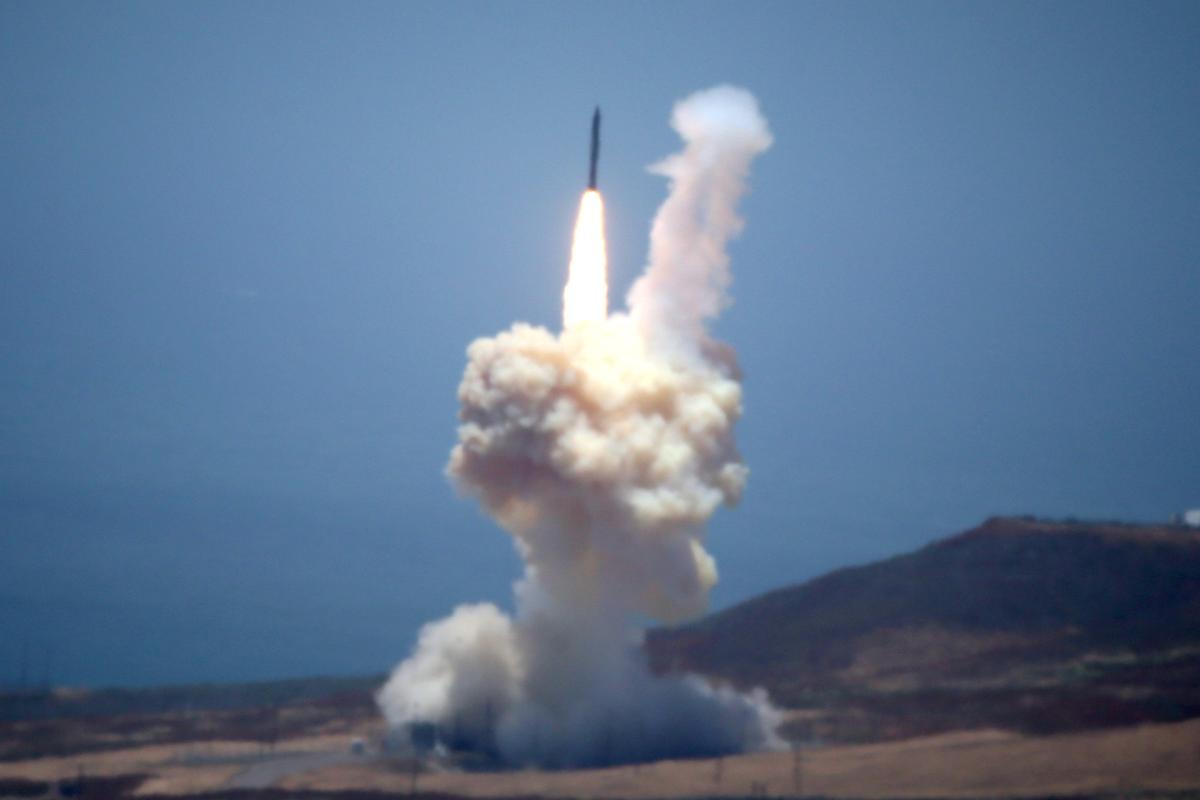 Pentagon Successfully Tests ICBM Defense System for First Time