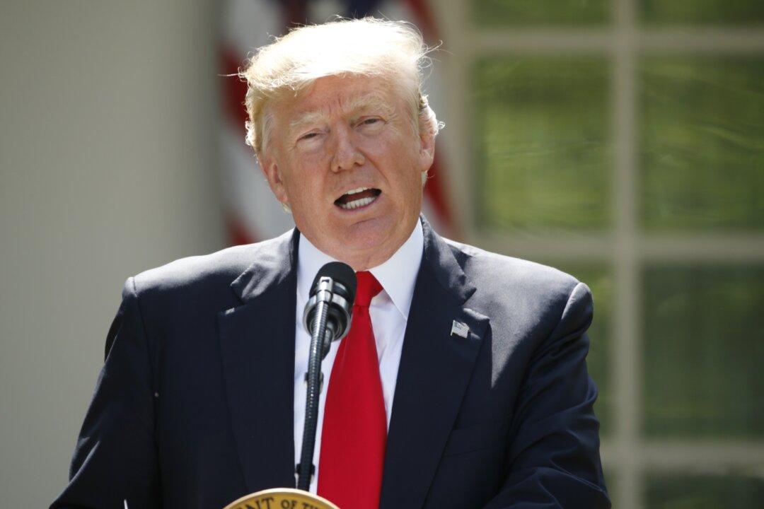 Trump Slams Fake News Over White House ‘Dump’ Story