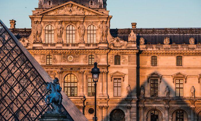 How to Visit the Louvre