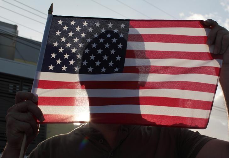 Teacher Allegedly Assaults Student Who Refused to Stand for Pledge of Allegiance