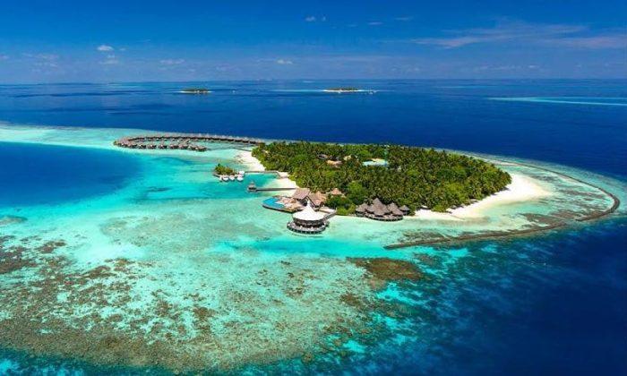 Eloping to Paradise: Bucket List Wedding in the Maldives
