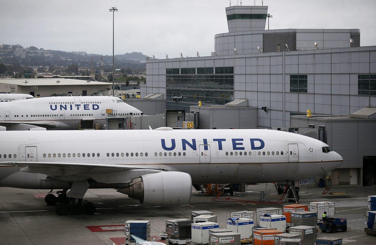 United Airlines planes sit on the tarmac at San Francisco International Airport in San Francisco, California on July 8, 2015. (Justin Sullivan/Getty Images)