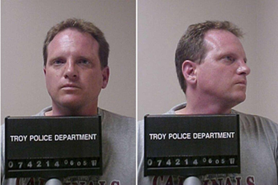 Illinois Man Charged for Threatening to Assassinate Trump