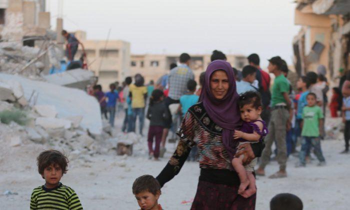 Half a Million Syrians Return Home Despite Risks