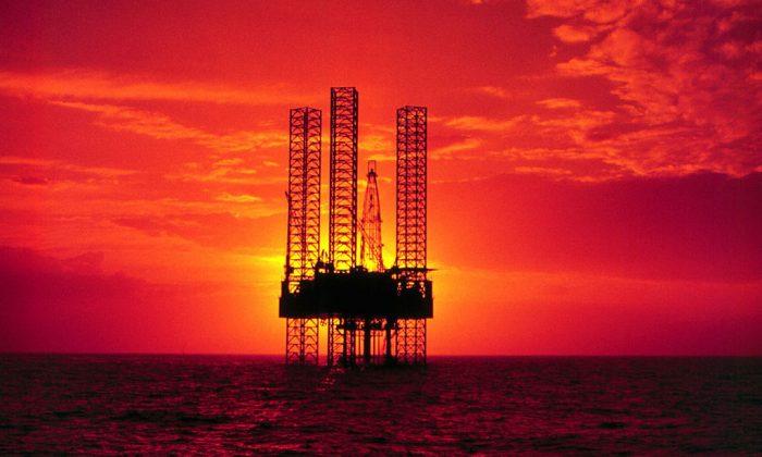 Gulf of Mexico Drilling Ban Would Kill 200,000 Jobs, Study Finds