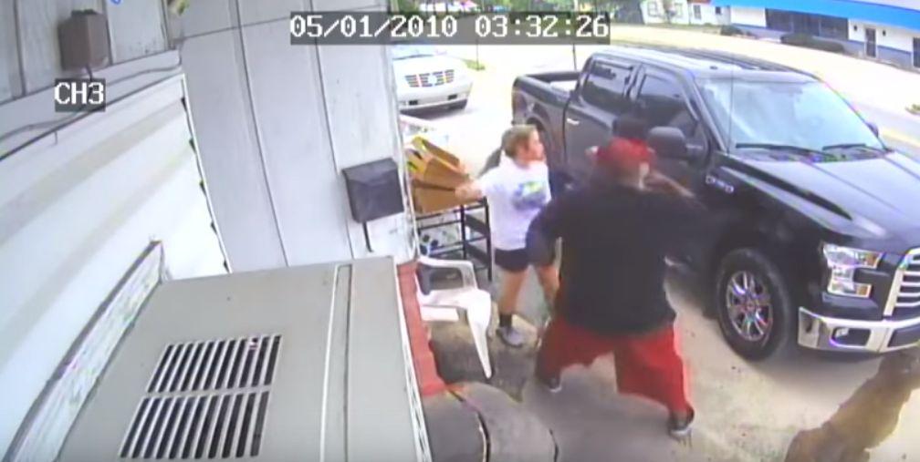 Couple Accused of Punching Woman, Teen Daughter Over Chicken Surrender