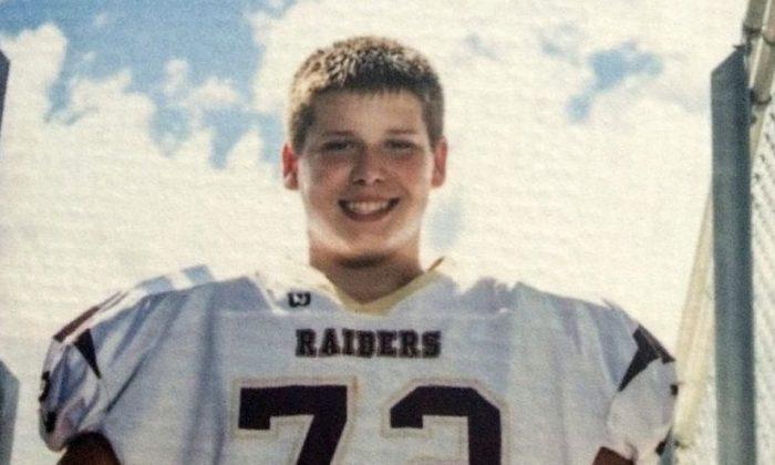 Florida Teen Dies After Collapsing at Football Practice