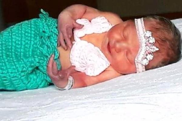 ‘Don’t Let Anyone Kiss Your Baby’ Says Mom of Newborn Who Died of Cold Sore Virus