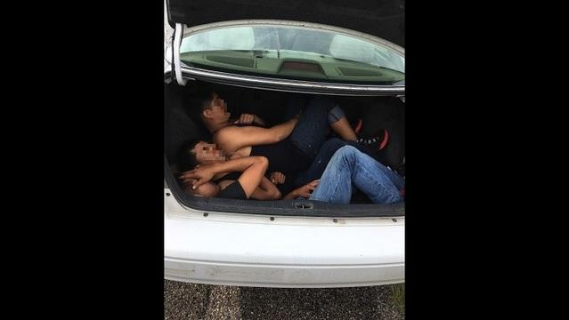 3 Illegal Immigrants Found in Car’s Trunk During Inspection in Arizona