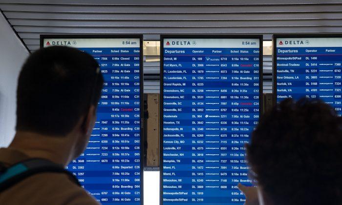 Fight Between Delta Pilot and Flight Attendant Delay Flight Two Hours