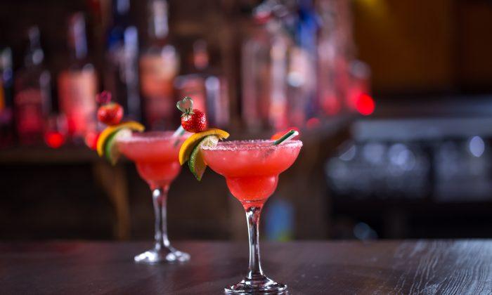 State Dept. Warns Tourists About Consuming Alcohol in Mexico